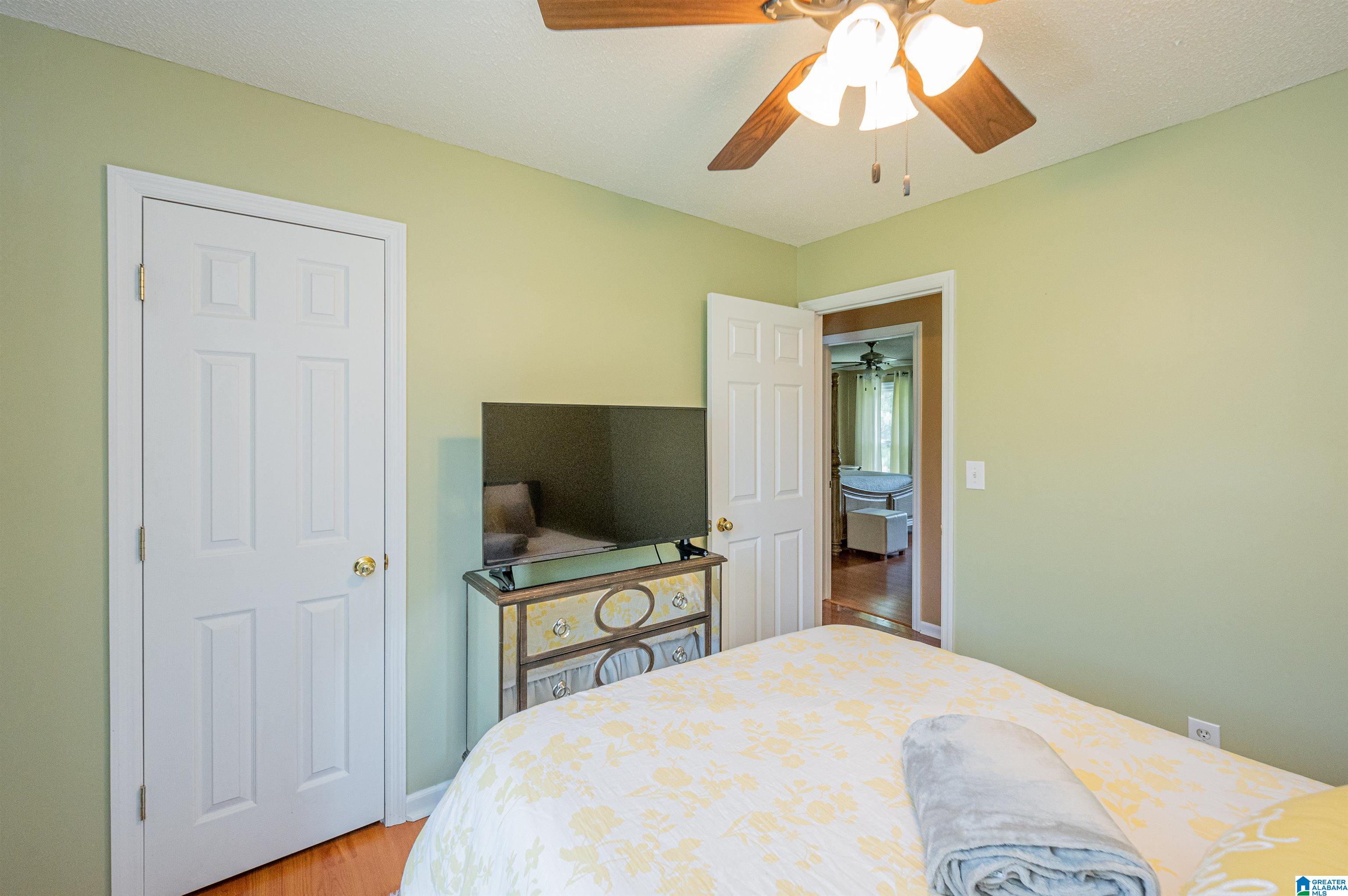 100 Hickory Street Alabaster, AL 35114 - Photo 31 of 48
