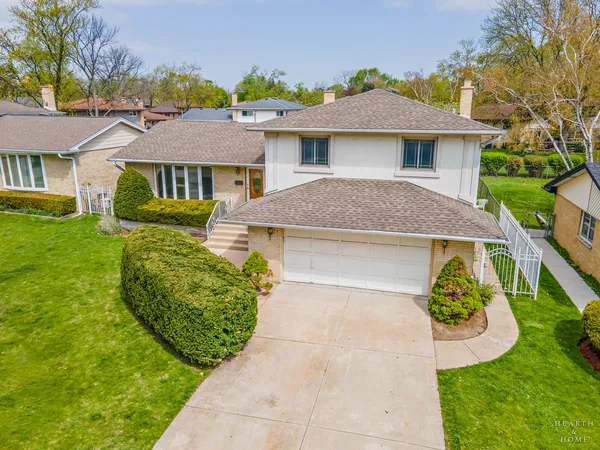 $499,000 | 538 Westmere Road, Des Plaines, IL 60016