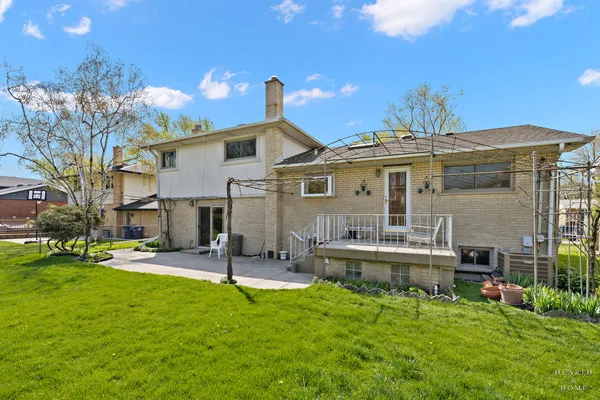 $499,000 | 538 Westmere Road, Des Plaines, IL 60016