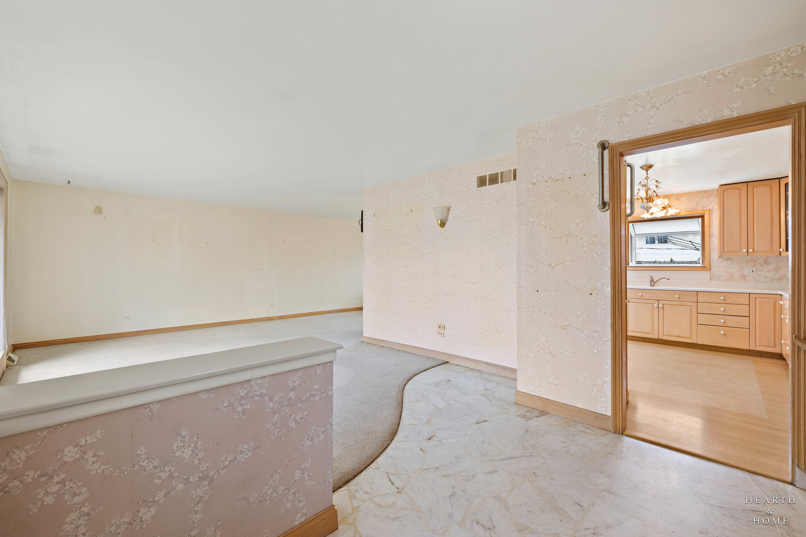 538 Westmere Road Des Plaines, IL 60016 - Photo 3 of 34
