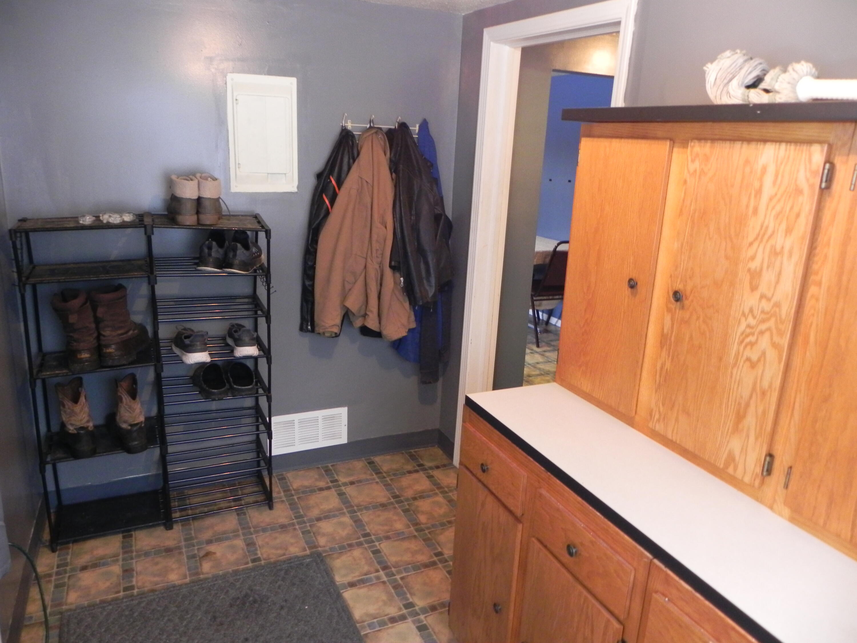2652 Hall Road Muskegon, MI 49442 - Photo 12 of 36 400