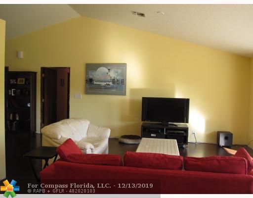 16700 Southwest 64th Street Southwest Ranches, FL 33331 - Photo 9 of 16 Den/Family/Great Room