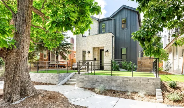 $7,990 | 909 Madison Street, Denver, CO 80206