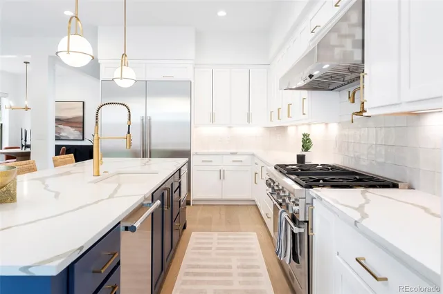 $7,990 | 909 Madison Street, Denver, CO 80206