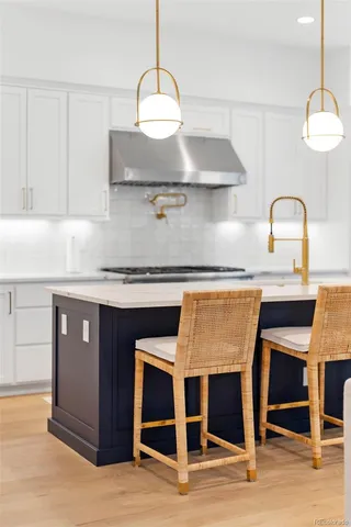 $7,990 | 909 Madison Street, Denver, CO 80206