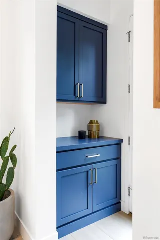 $7,990 | 909 Madison Street, Denver, CO 80206