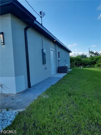 $2,200 | 715 Long Island Street East, Lehigh Acres, FL 33974