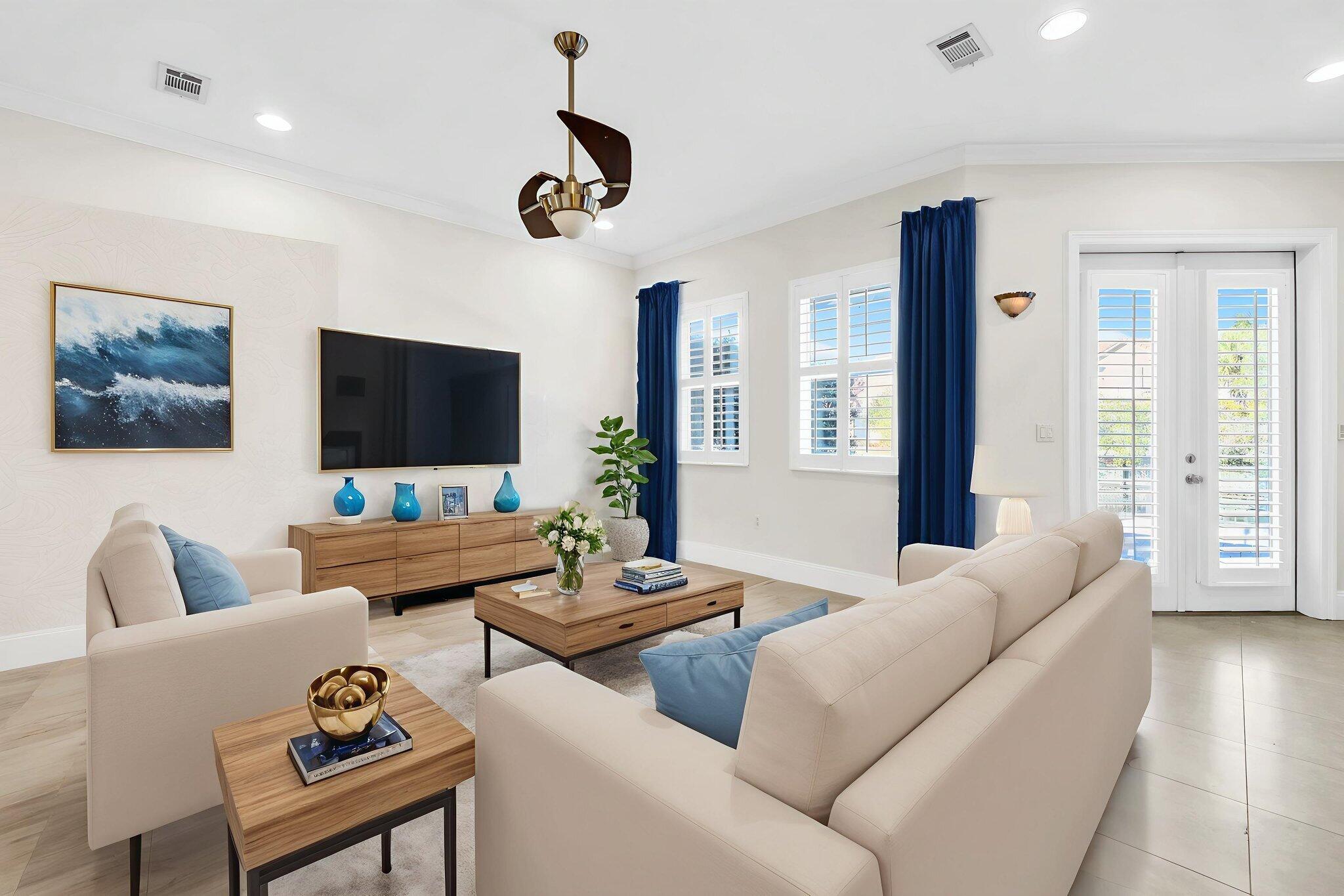 276 Calusa Boulevard Destin, FL 32541 - Photo 6 of 33 Virtually Staged Living Area