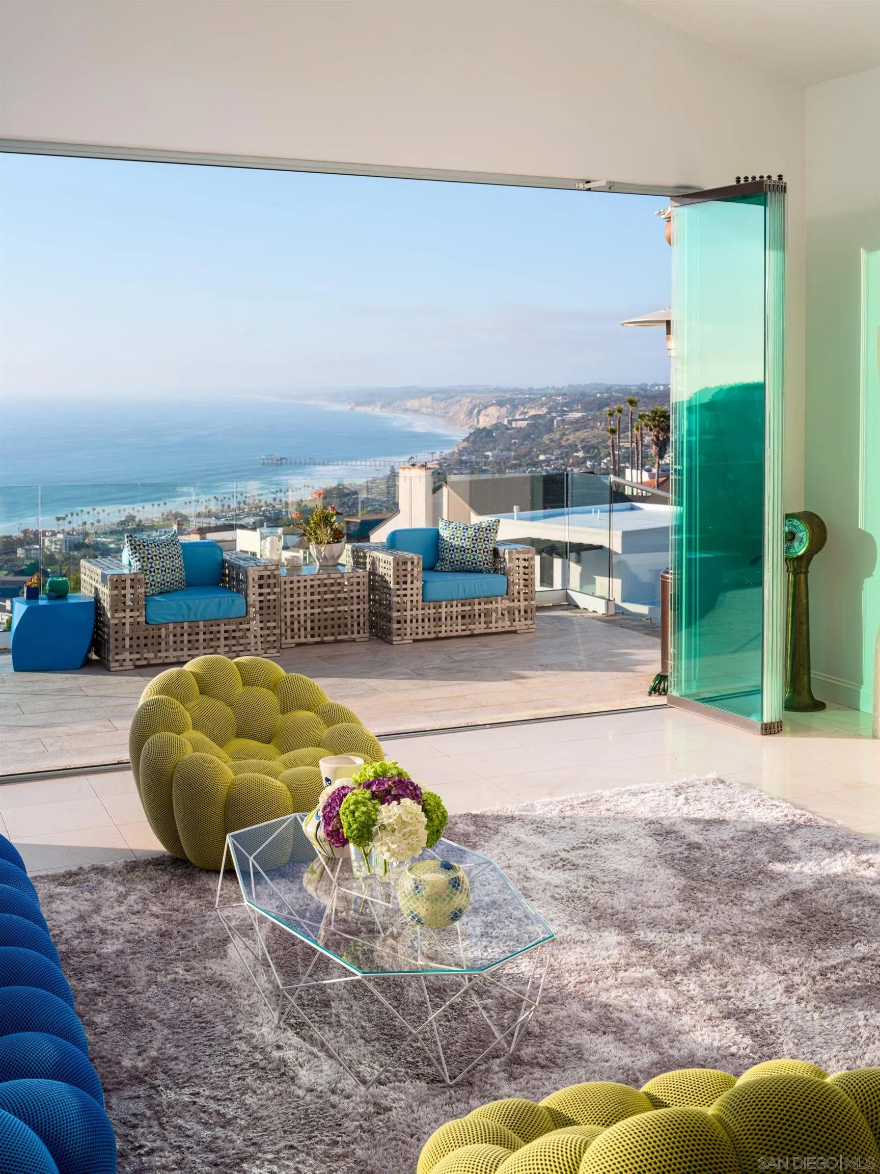 7403 Hillside Drive La Jolla, CA 92037 - Photo 11 of 52 a workspace with a couch