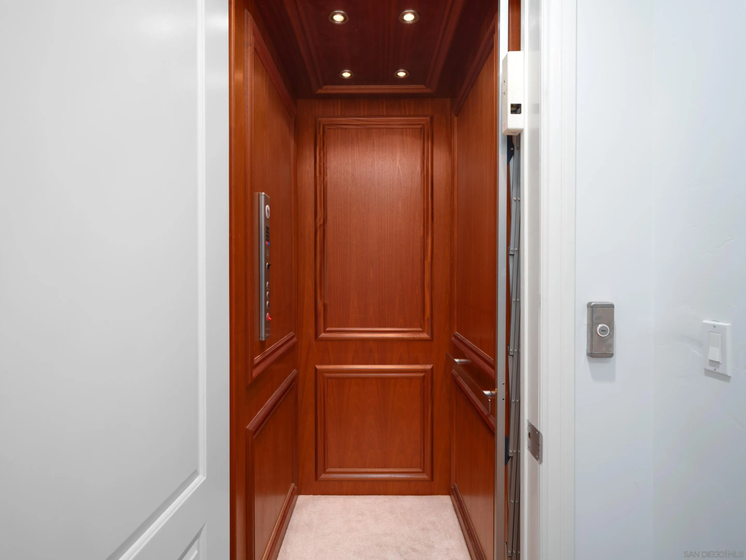 7403 Hillside Drive La Jolla, CA 92037 - Photo 48 of 52