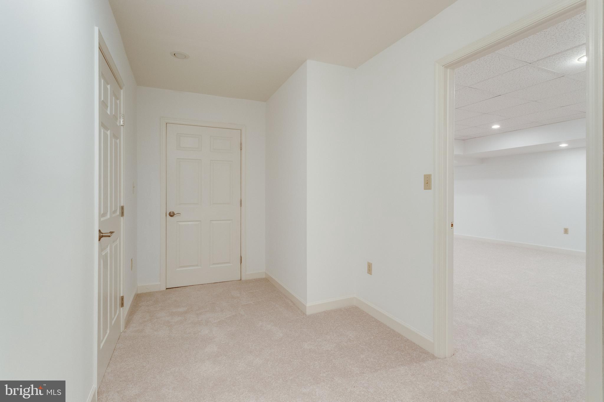 10505 Hunters Valley Road Vienna, VA 22181 - Photo 43 of 64 Gallery Image 43