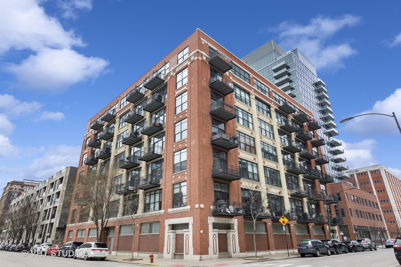 843 West Adams Street, Unit 309 Chicago, IL 60607 - Photo 2 of 28