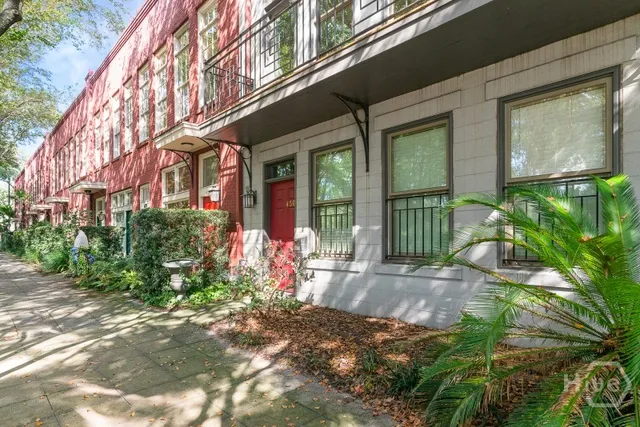 $2,450 | 430 East Oglethorpe Avenue, Savannah, GA 31401