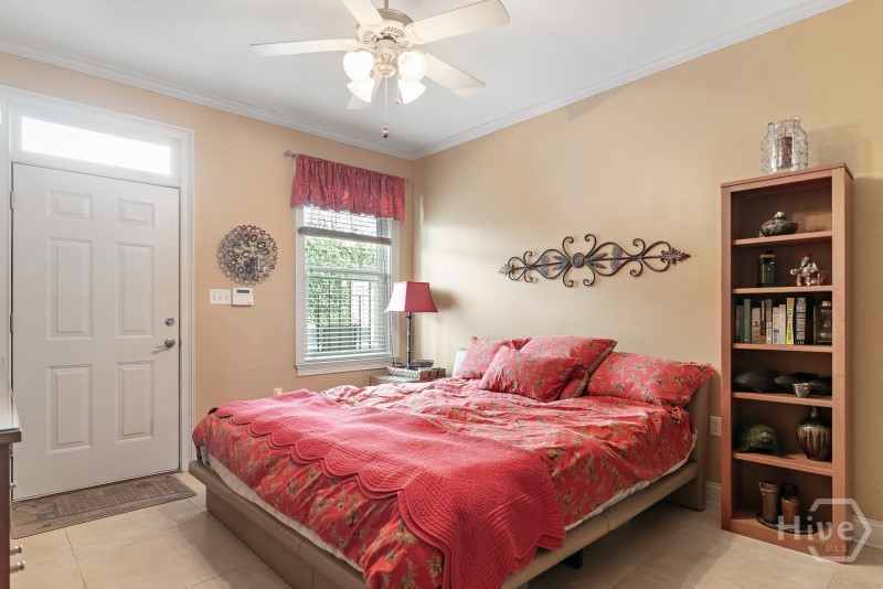 430 East Oglethorpe Avenue Savannah, GA 31401 - Photo 8 of 12