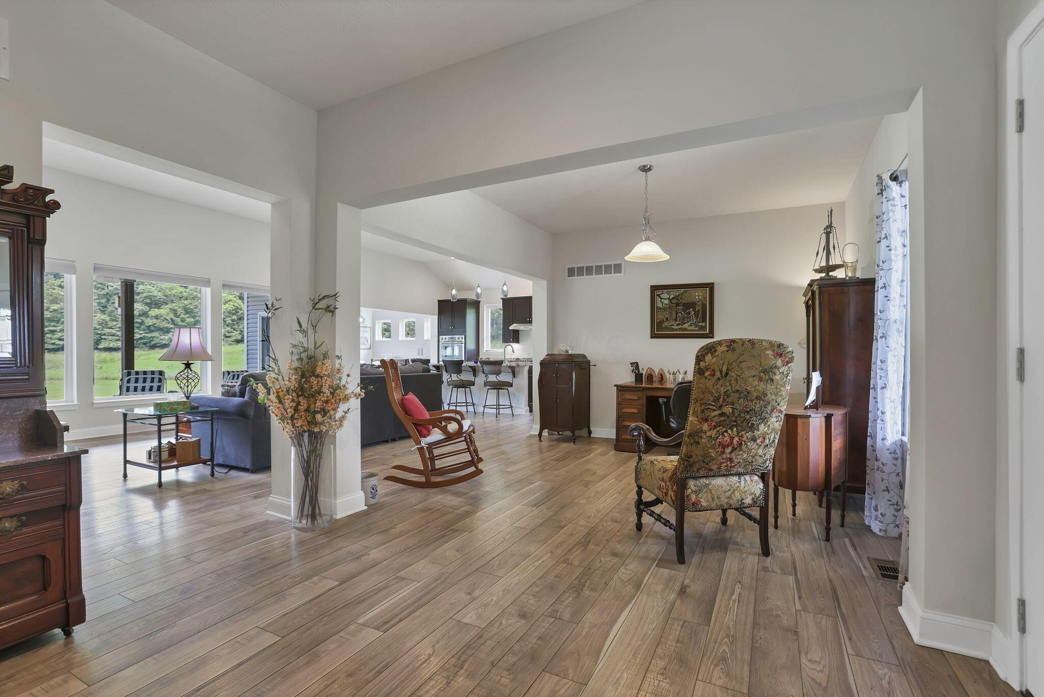 9660 Old Rainer Road Roseville, OH 43777 - Photo 17 of 71 Foyer and casual sitting area
