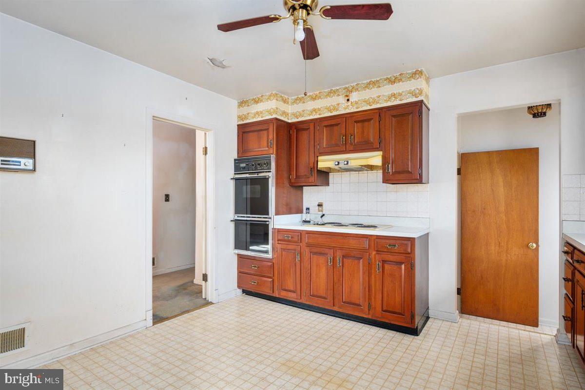 3709 Stoneybrook Road Randallstown, MD 21133 - Photo 7 of 31