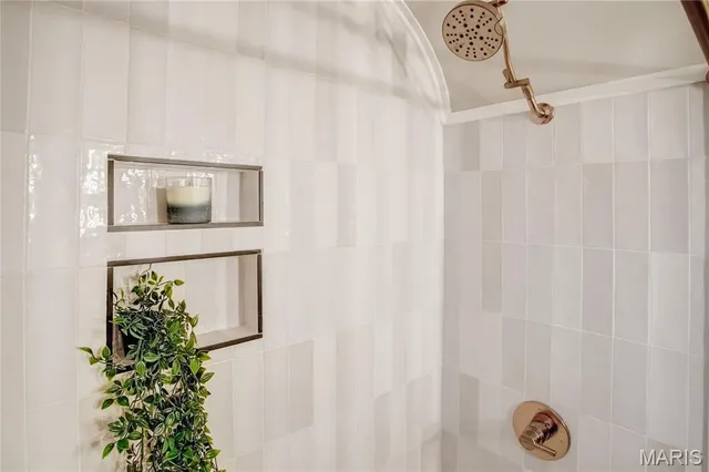 $273,000 | 1601 Poplar Street, Highland, IL 62249