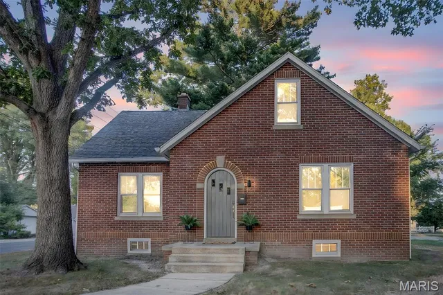 $273,000 | 1601 Poplar Street, Highland, IL 62249