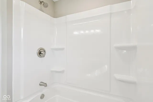 $214,900 | 311 Fall Creek Drive, Anderson, IN 46013