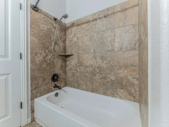 $2,000 | 1002 Boxwood Loop, Georgetown, TX 78628