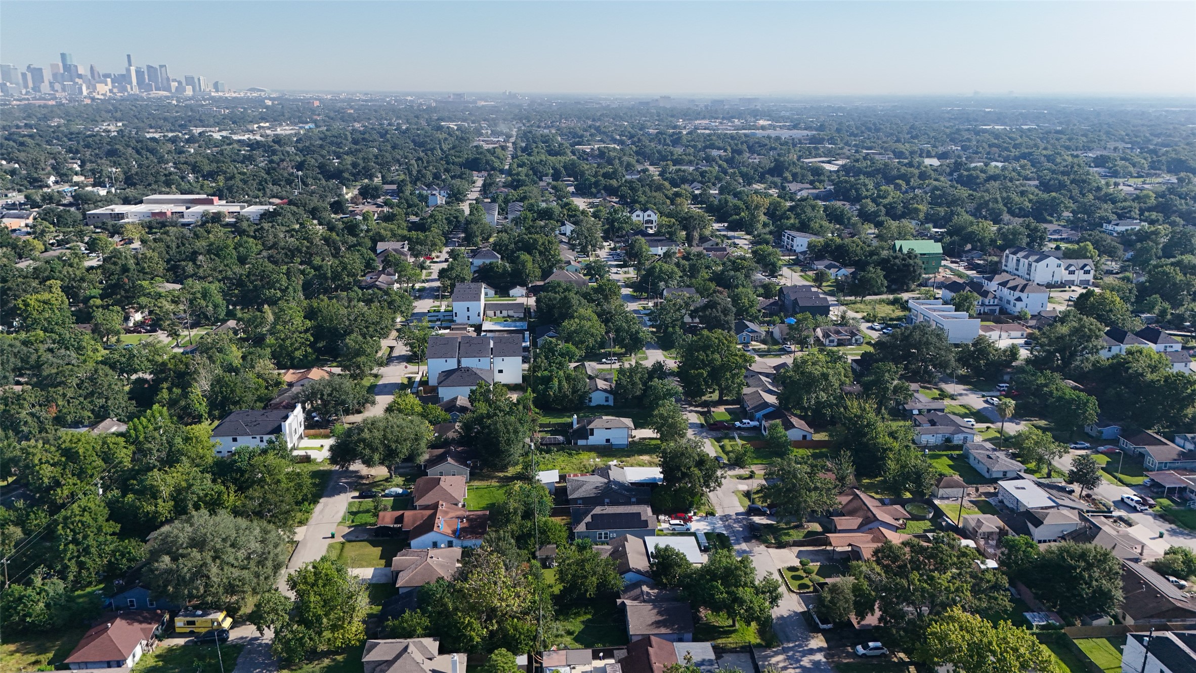 7016 Conley Street Houston, TX 77021 - Photo 10 of 17 an aerial view of multiple house