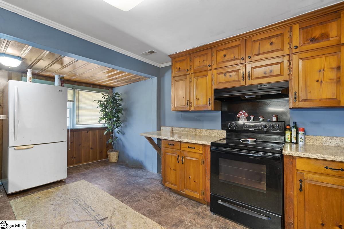 543 Martin Road Ware Shoals, SC 29692 - Photo 5 of 17