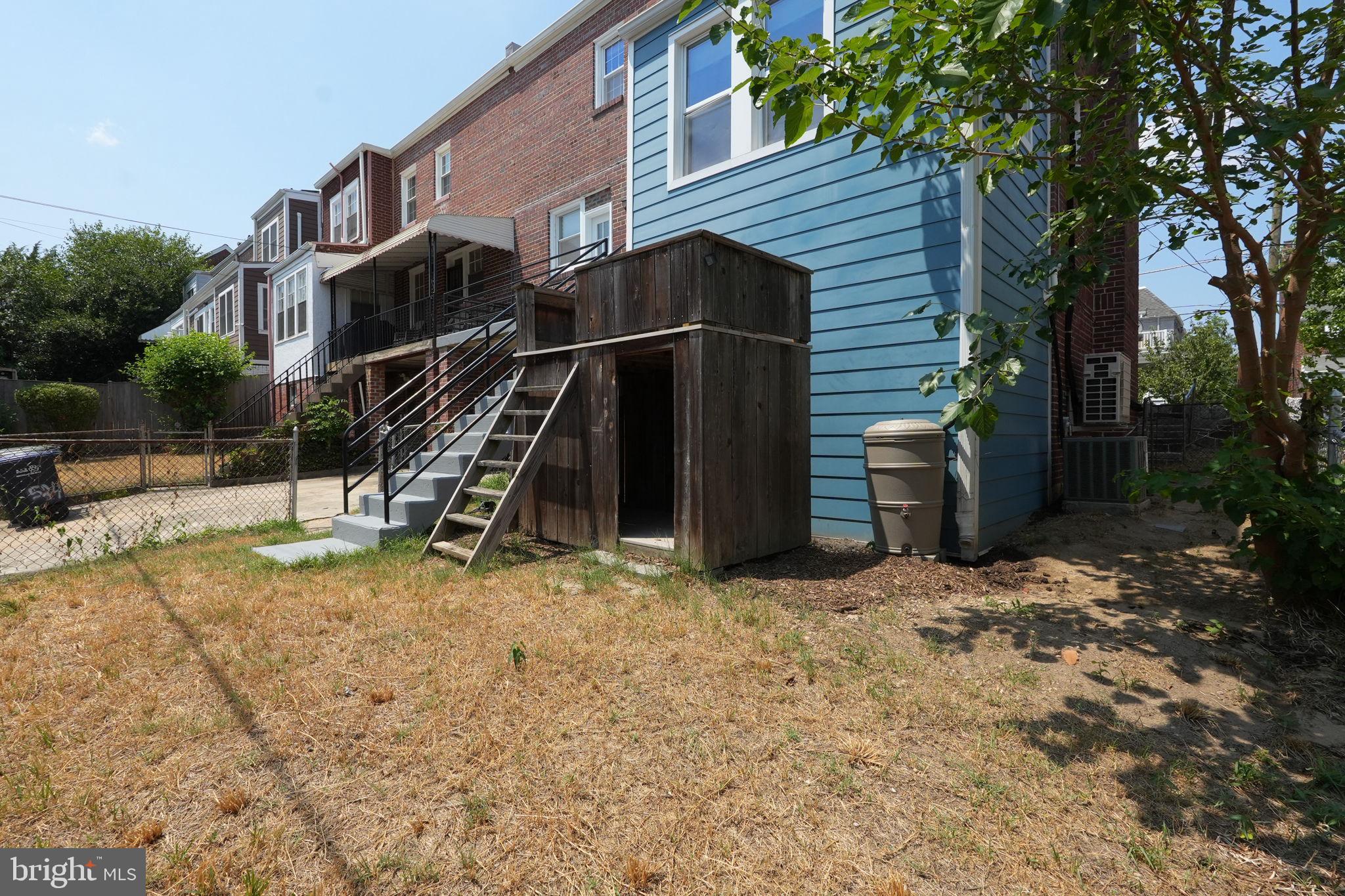522 Quackenbos Street Northwest Washington, DC 20011 - Photo 35 of 40