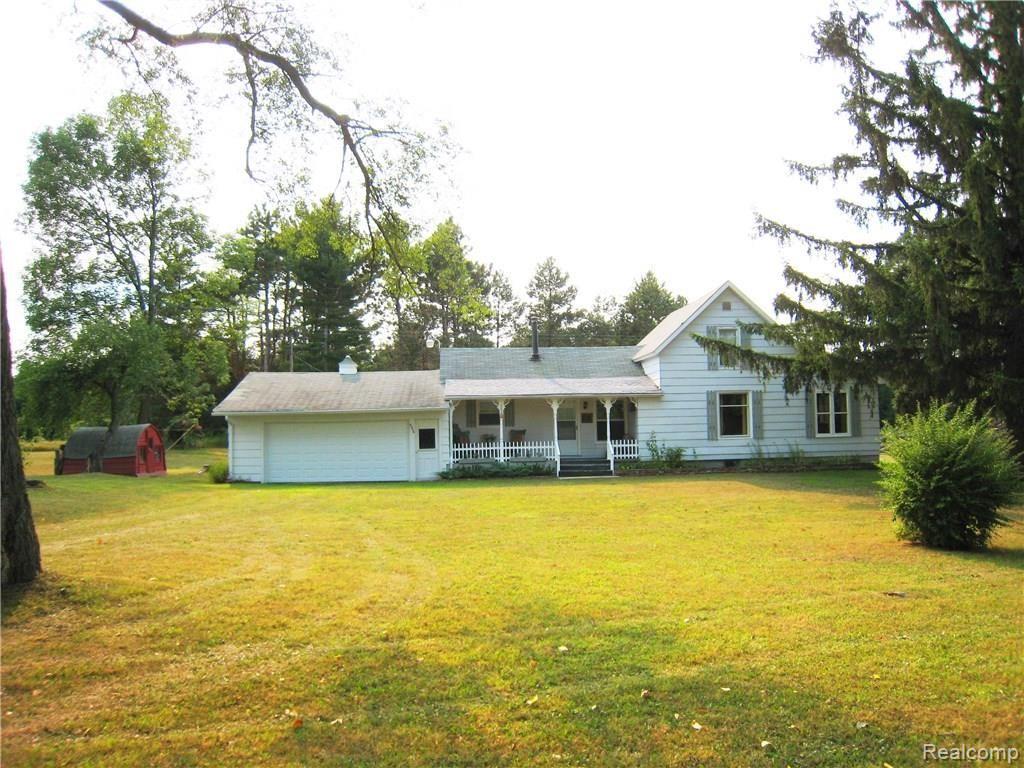 3219 North 17 Road Mesick, MI 49668 - Photo 2 of 68 IMG_5744.JPG