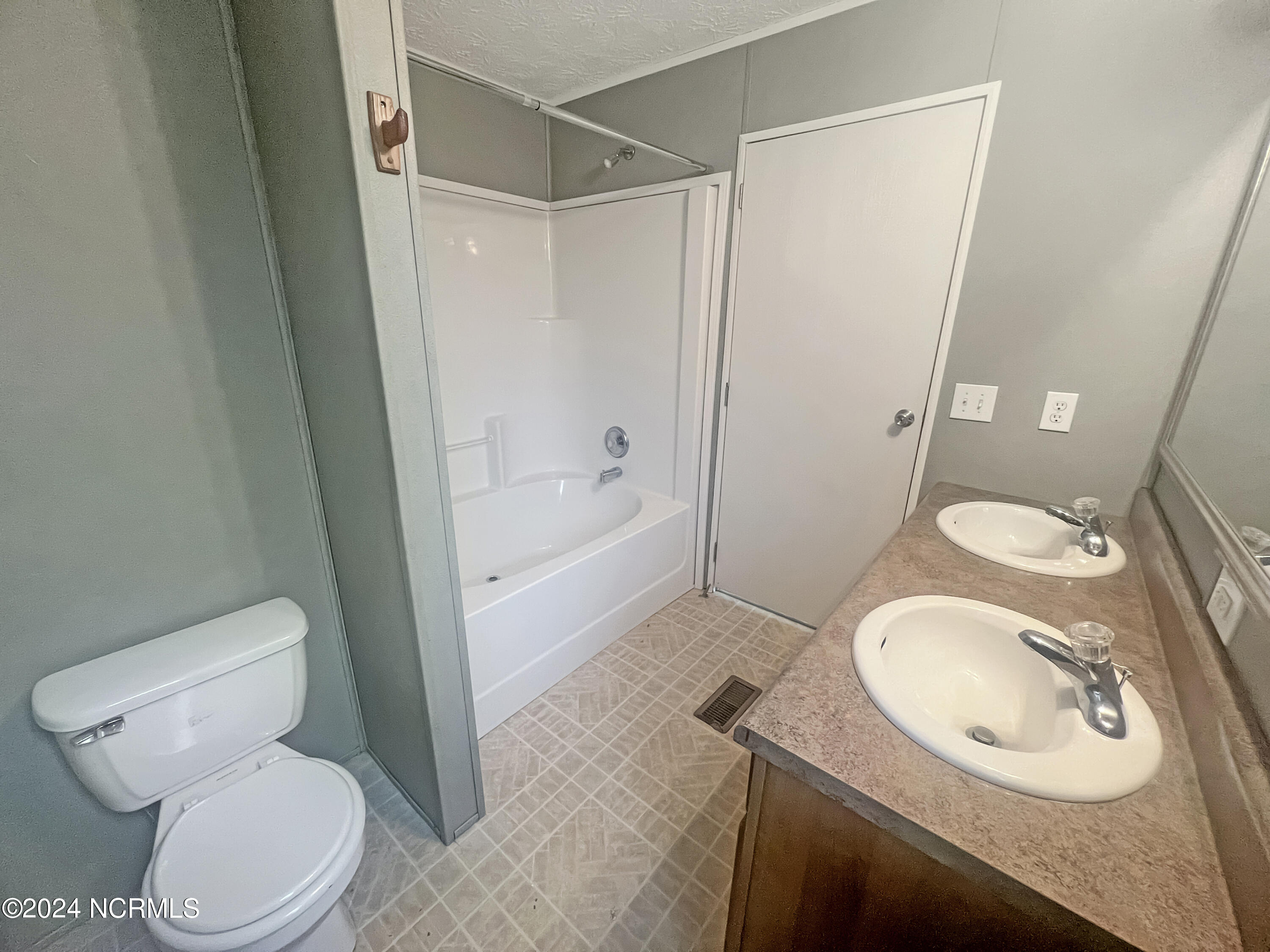5701 Edwards Church Road Grifton, NC 28530 - Photo 15 of 20 45e019665bf615da30e39ff5ba57452793189161
