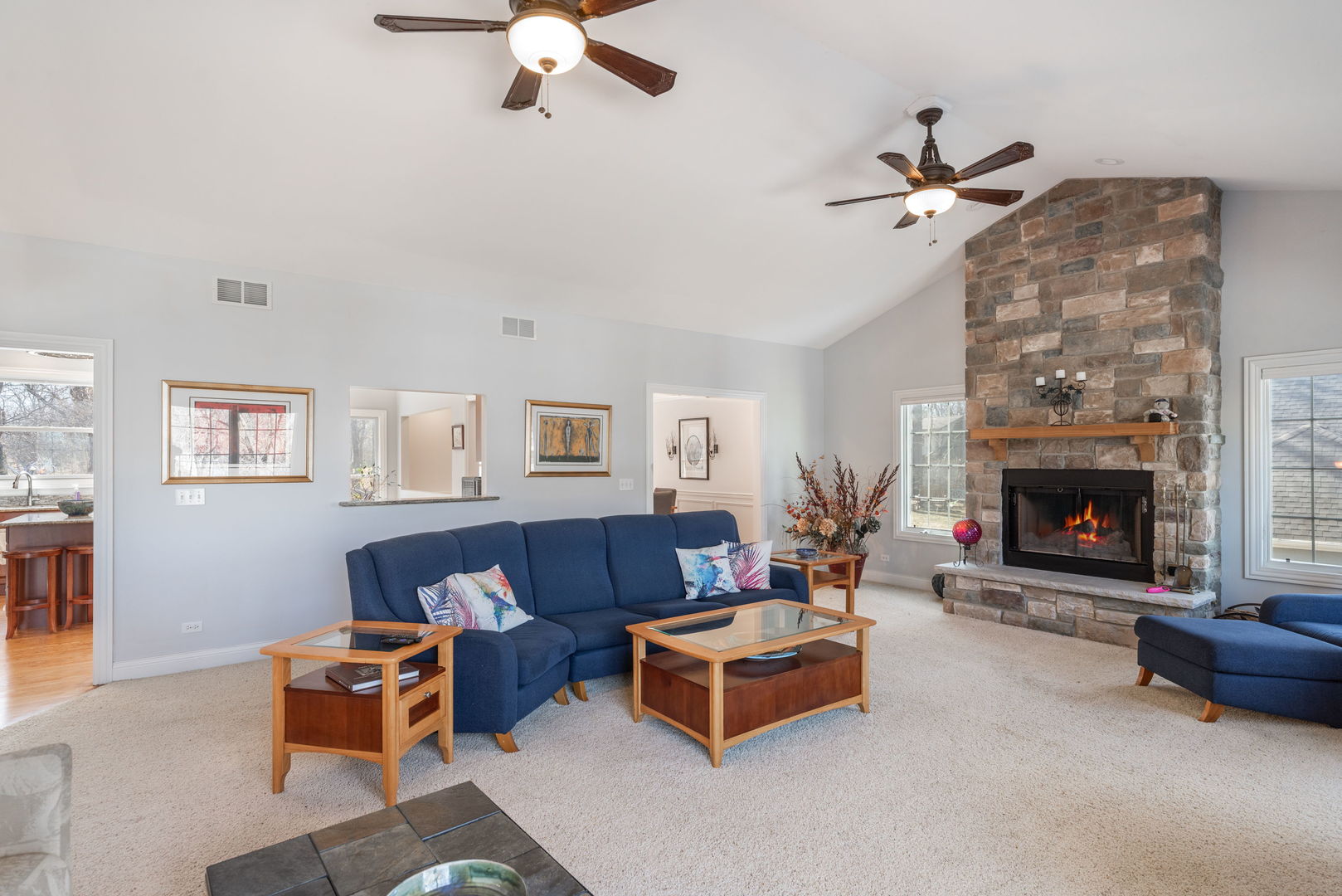 817 Regner Road McHenry, IL 60051 - Photo 4 of 23