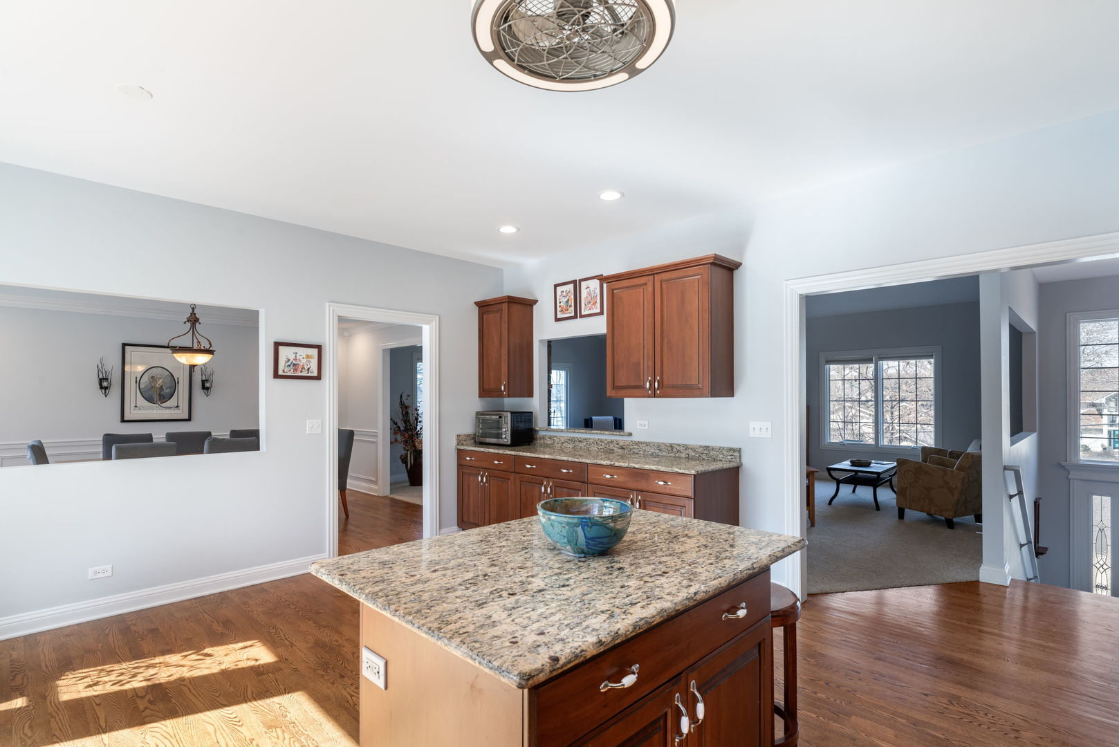 817 Regner Road McHenry, IL 60051 - Photo 8 of 23