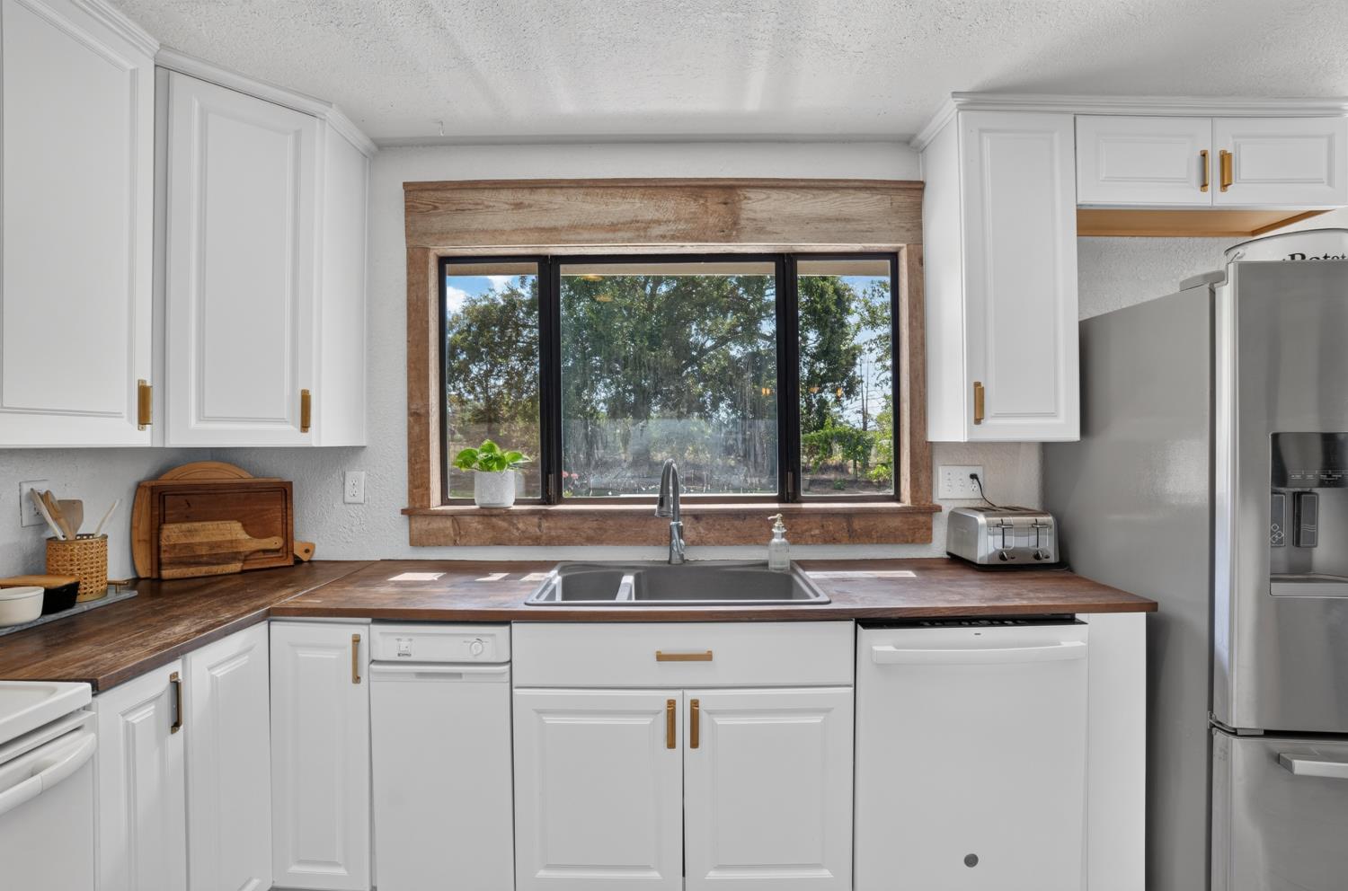 17500 Collier Road East Acampo, CA 95220 - Photo 19 of 65