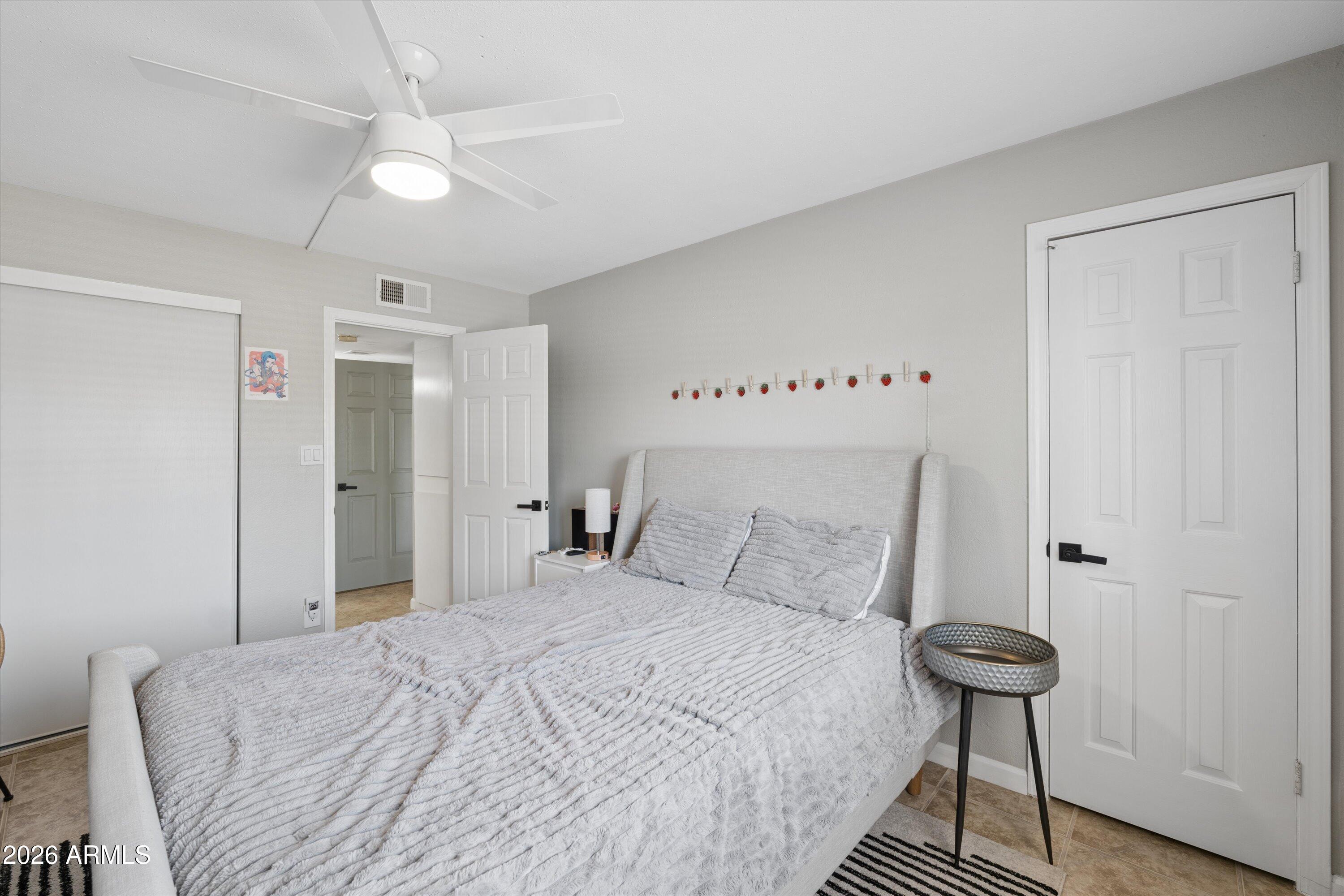 3825 East Camelback Road, Unit 186 Phoenix, AZ 85018 - Photo 17 of 30 Second Bedroom