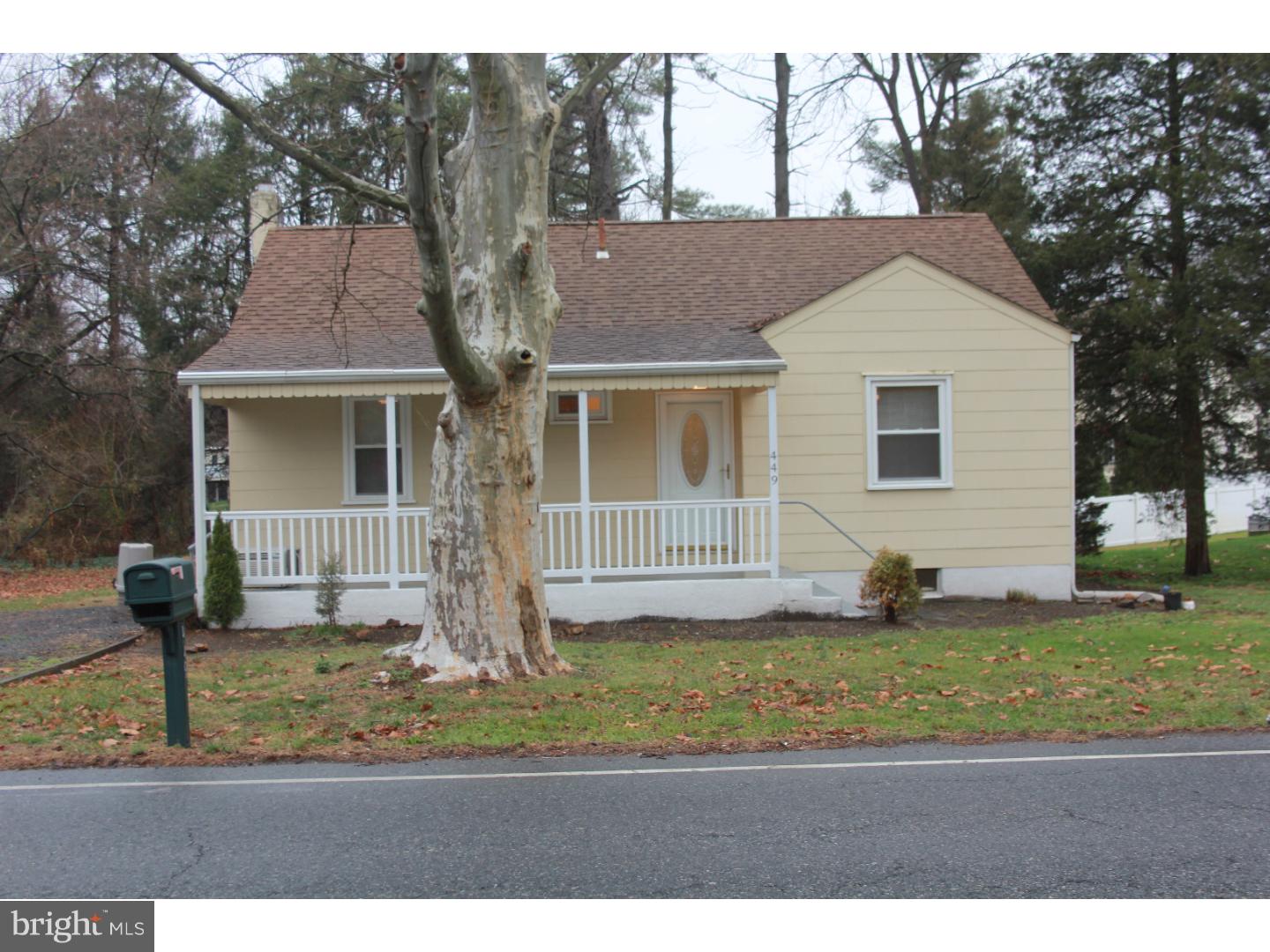 449 Chapel Heights Road Sewell, NJ 08080 - Photo 3 of 19