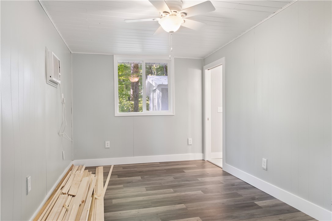 335 Lake Cheohee Road Tamassee, SC 29686 - Photo 12 of 30 Gallery Image 12