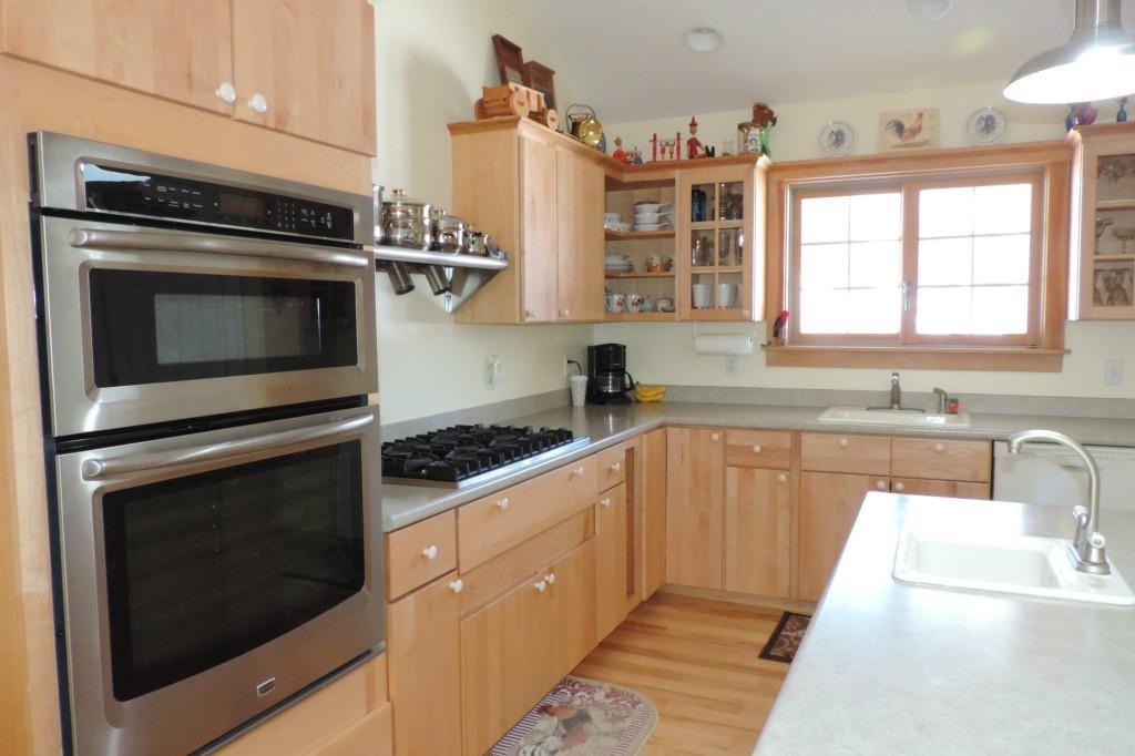 31 Bangs Shore Road Orrs Island, ME 04066 - Photo 12 of 35 Cooking is a pleasure in this kitchen!