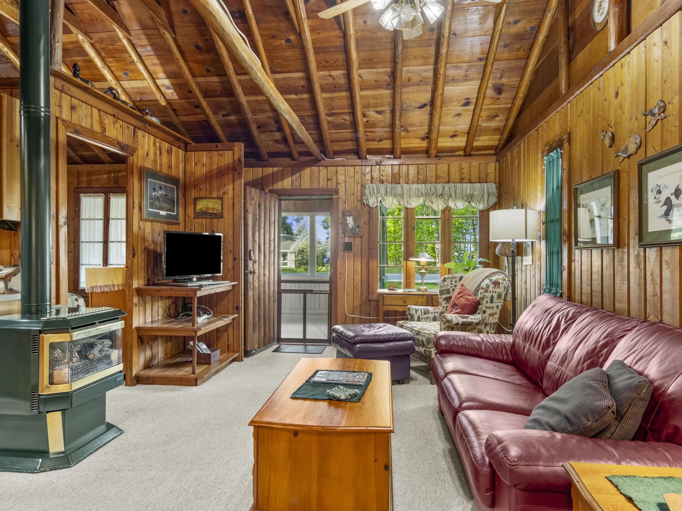 8604 Deadstream Road Honor, MI 49640 - Photo 5 of 25