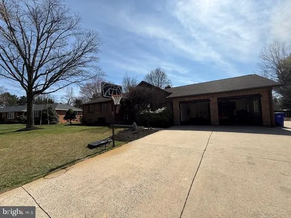 $720,000 | 8104 Overlook Court, Frederick, MD 21702