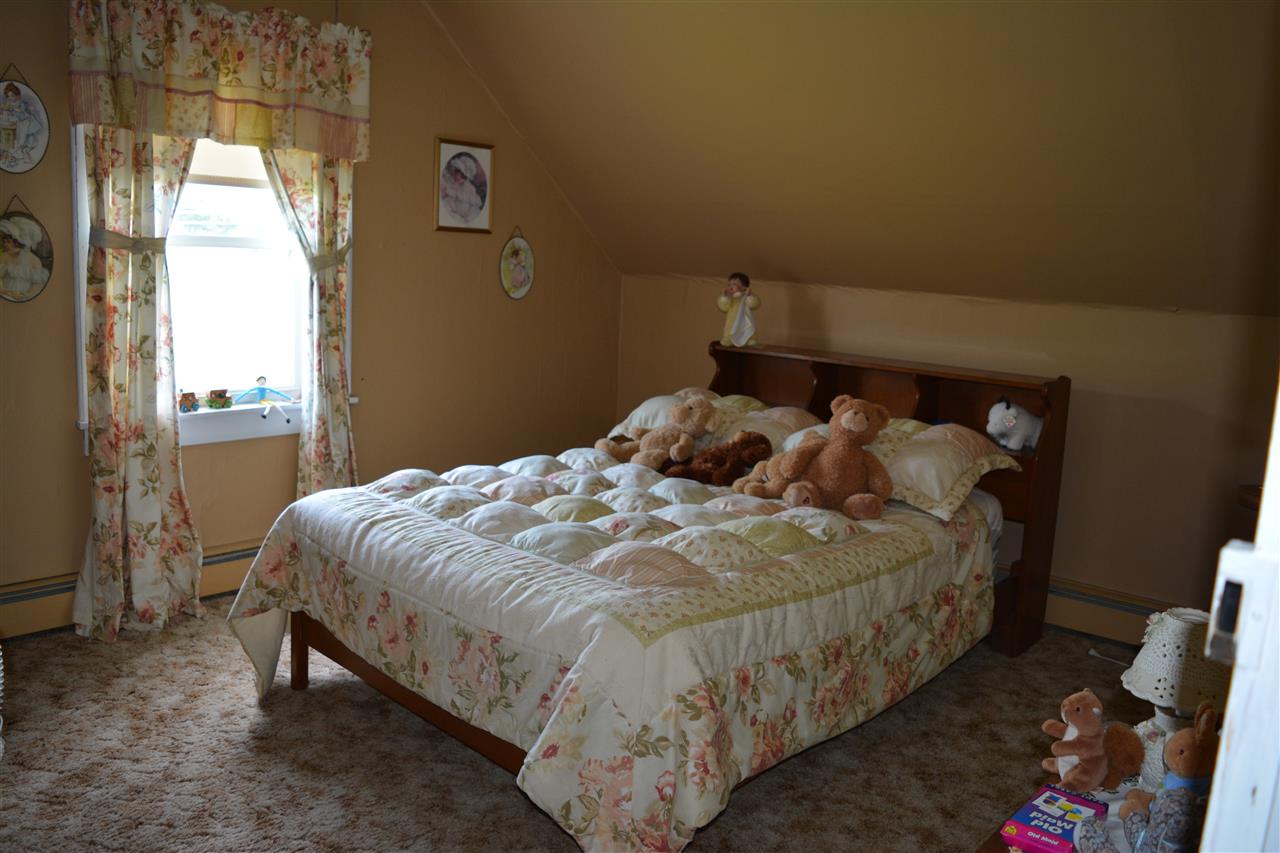 153 Hughes Road Colebrook, NH 03576 - Photo 13 of 39