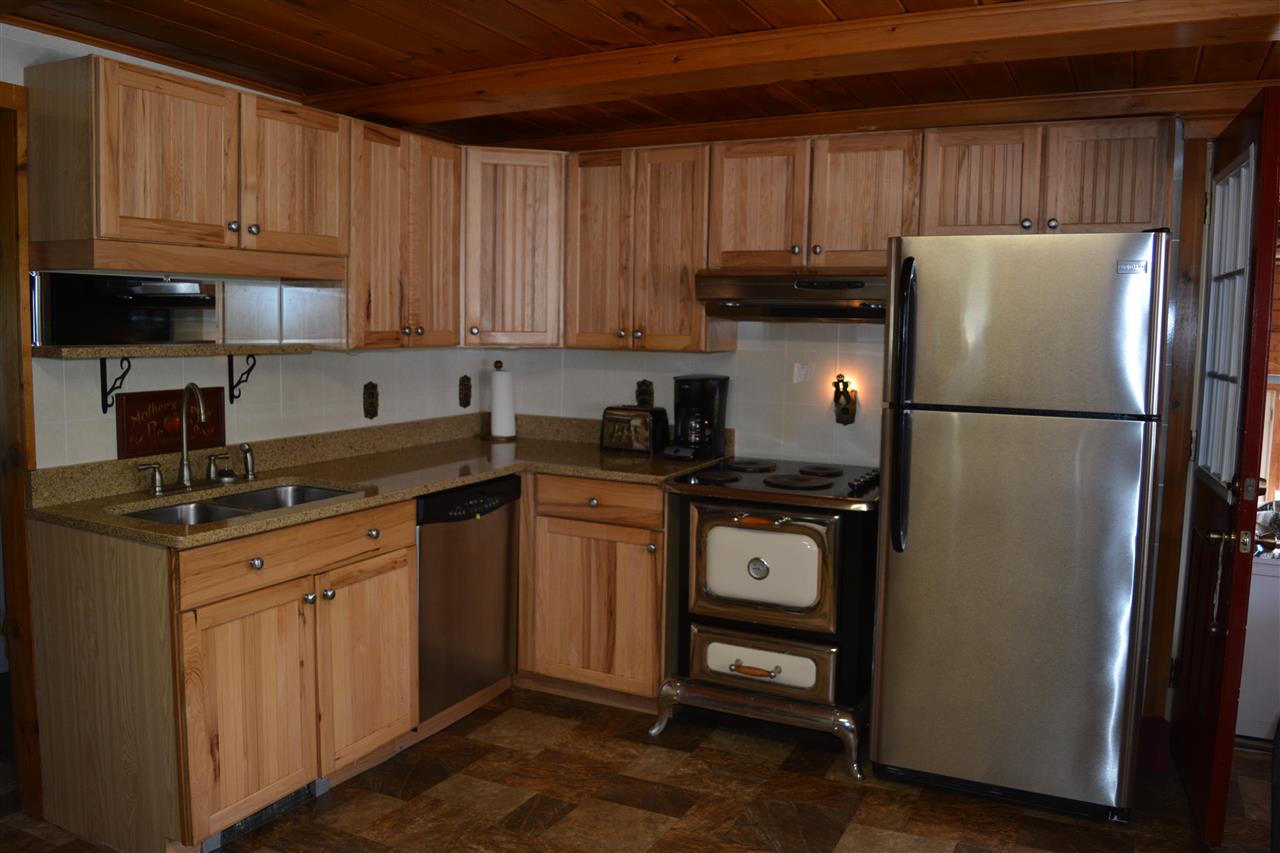 153 Hughes Road Colebrook, NH 03576 - Photo 6 of 39