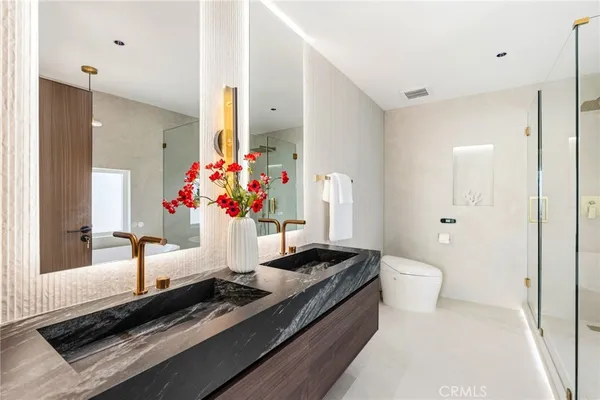 $2,599,000 | 525 East Avenida San Juan, San Clemente, CA 92672