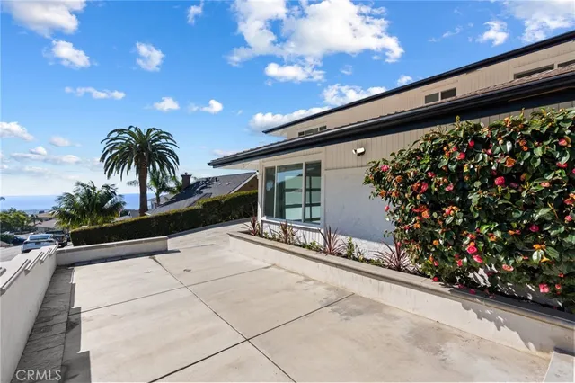 $2,890,000 | 525 East Avenida San Juan, San Clemente, CA 92672