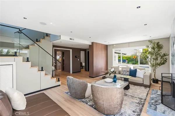 $2,599,000 | 525 East Avenida San Juan, San Clemente, CA 92672