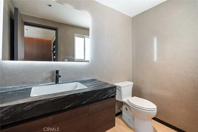 $2,890,000 | 525 East Avenida San Juan, San Clemente, CA 92672