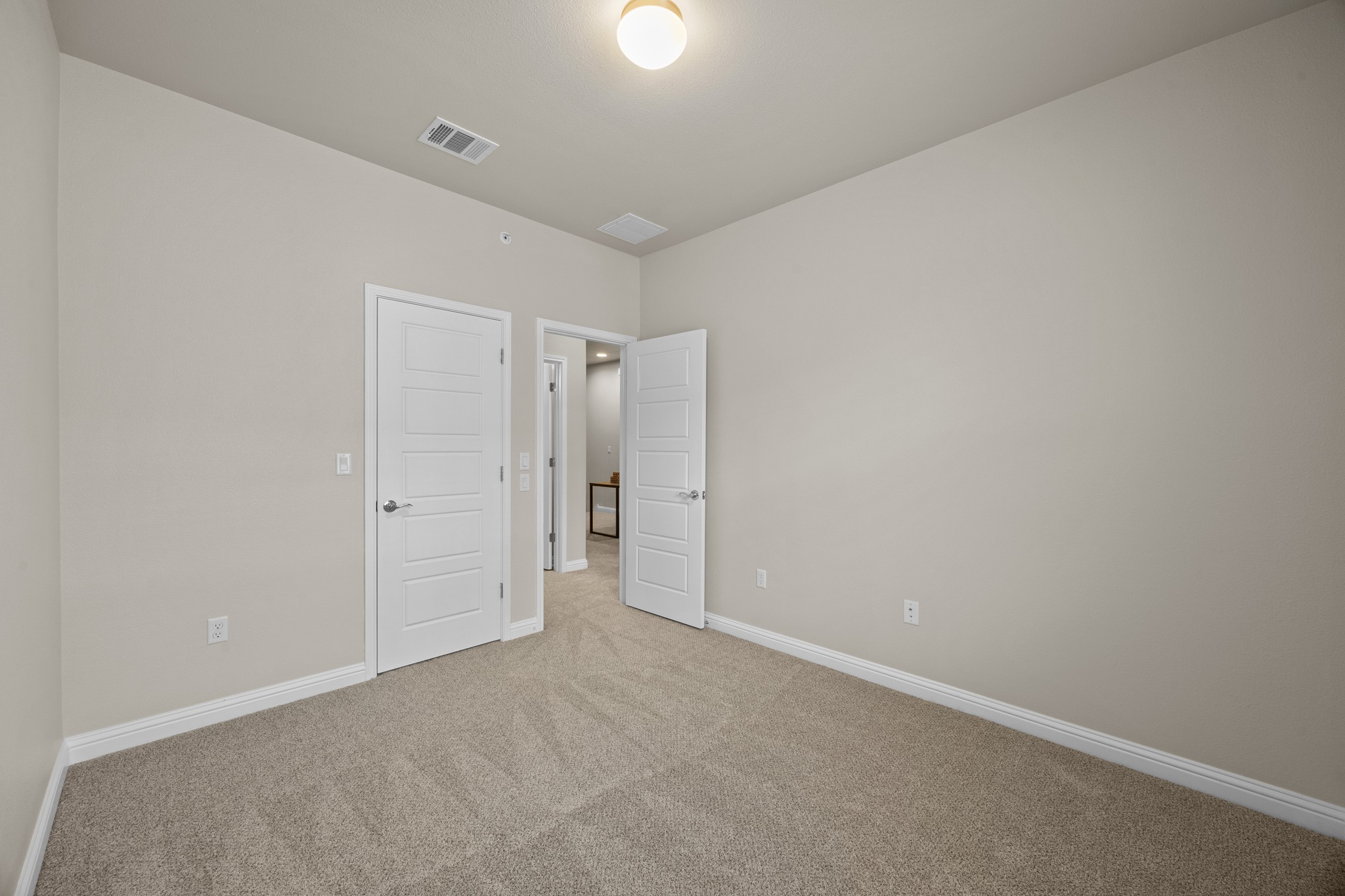 6814 East Riverside Drive, Unit 104 Austin, TX 78741 - Photo 32 of 37 a view of an empty room