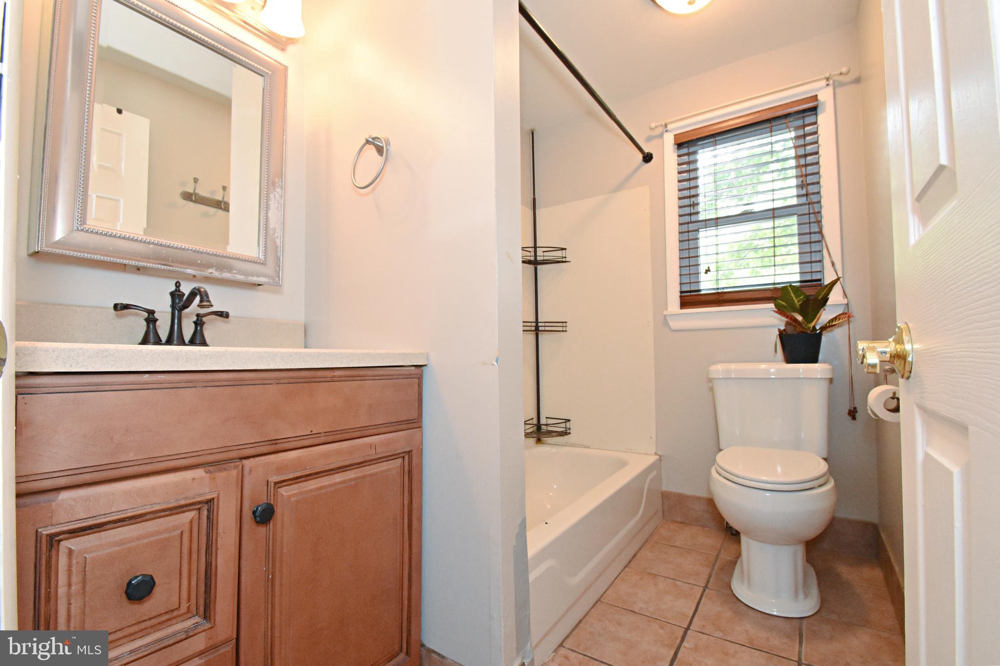 12 Buckingham Road Marlton, NJ 08053 - Photo 16 of 37