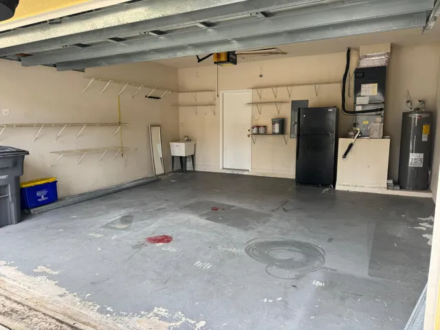 a view of a garage