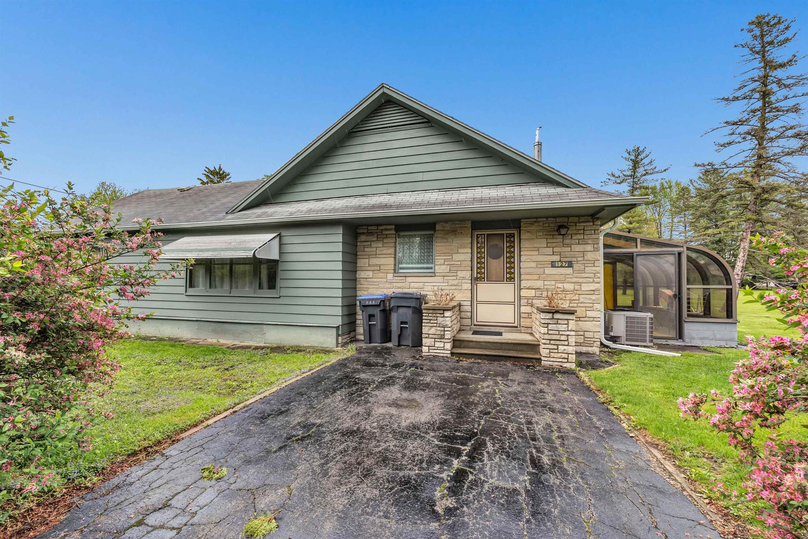127 North 7th Street Winneconne, WI 54986 - Photo 1 of 1