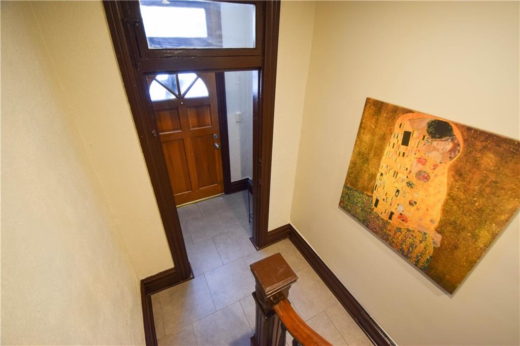 709 Evergreen Road Pittsburgh, PA 15209 - Photo 4 of 21 Gallery Image 4