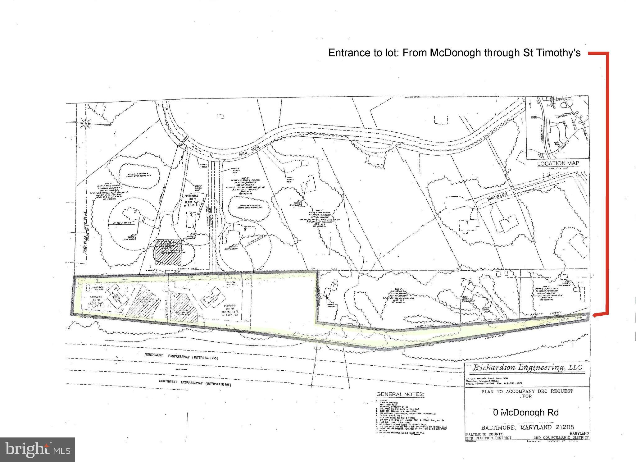 a black and white photo of a painting